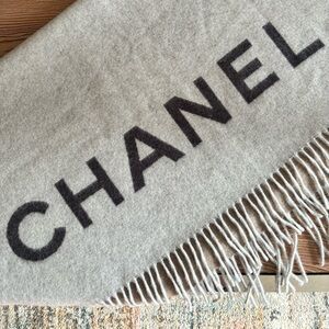 Gorgeous Women’s Authentic Chanel 100% Cashmere Scarf - 2023 Collection